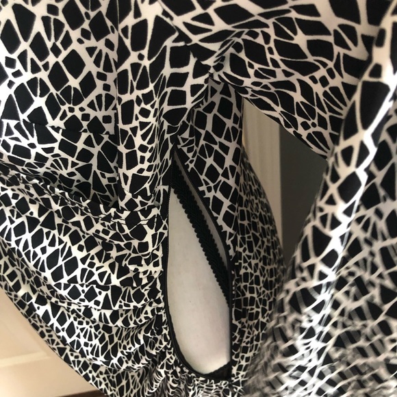 Laundry Wrap Dress - Picture 6 of 6